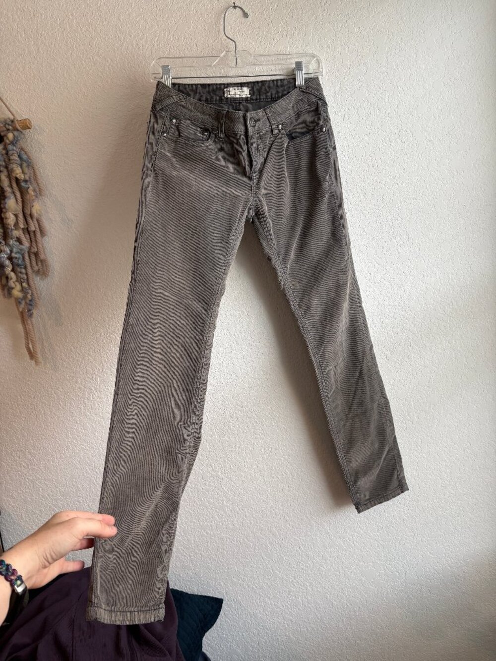 Free People Corduroy Low Rise Skinny Pants Size 29